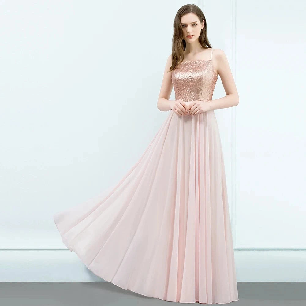 Robe longue rose poudré en chiffon avec paillettes, parfaite pour demoiselle d'honneur chic lors d'un mariage