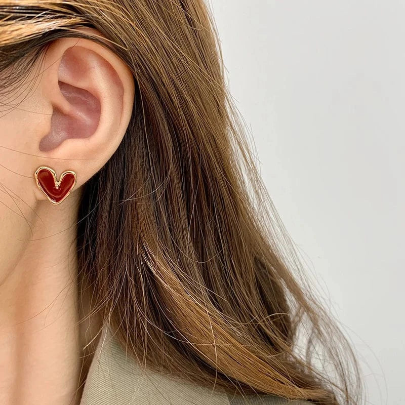 boucles d’oreilles cœur bordeaux élégantes pour soirée chic, accessoire femme couleur bordeaux mode
