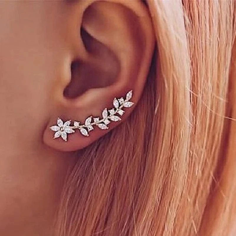 boucles d'oreilles grimpantes élégantes en zircons brillants pour soirée chic ou mariage invité