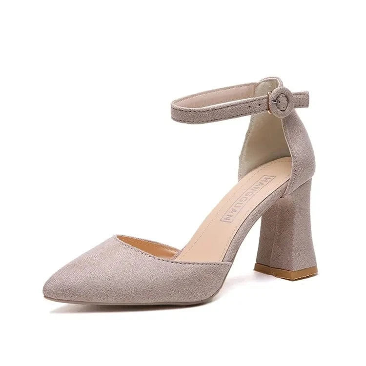escarpins beige élégants à talon carré pour mariage invité chic ou soirée habillée grande taille