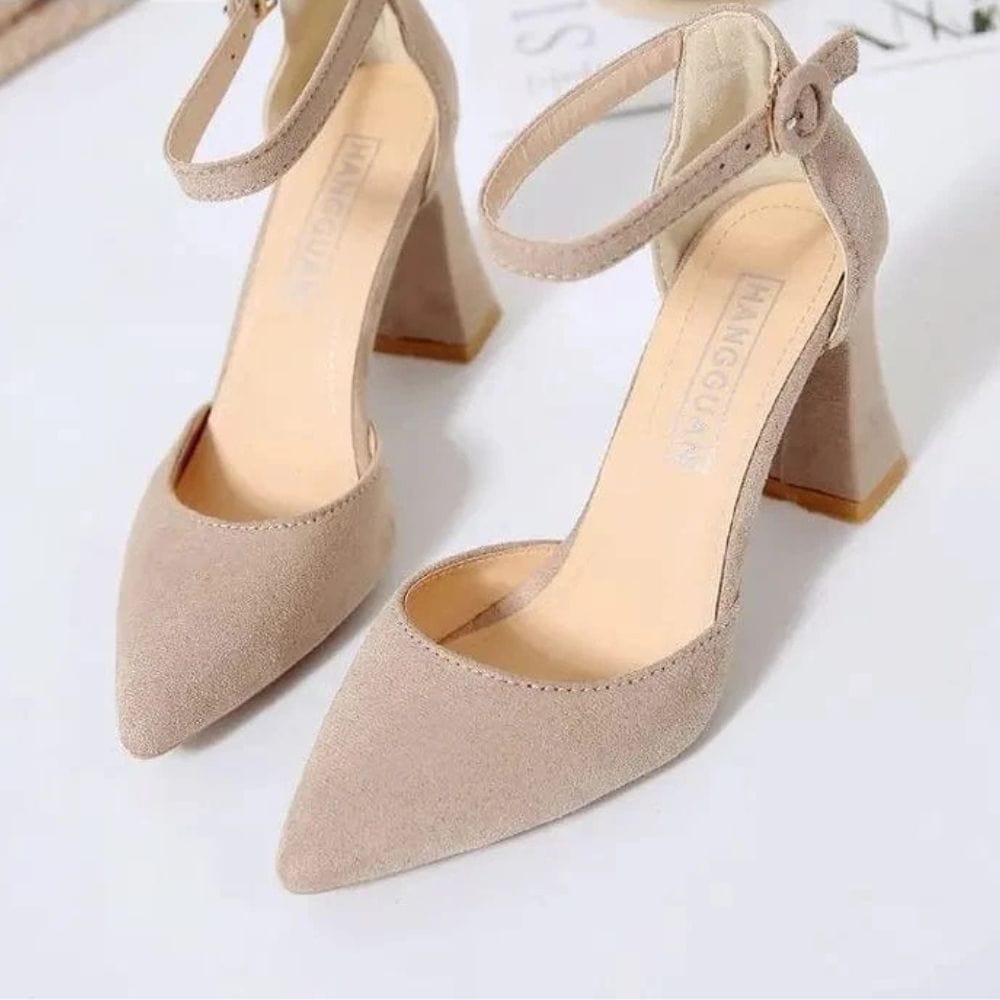 Escarpins beige élégants à talon carré pour soirée chic ou mariage, féminins et confortables