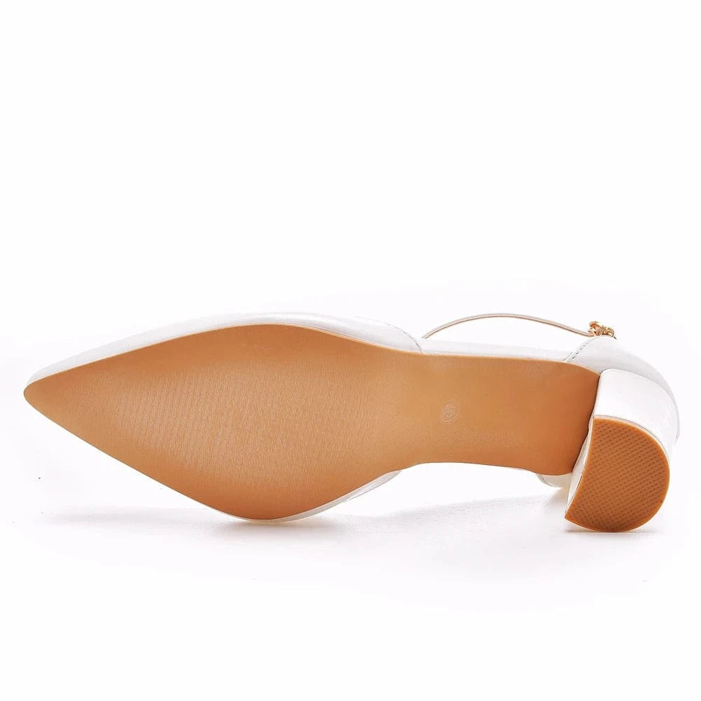 escarpins blancs à talon 7 cm élégants pour mariage chic, soirée ou cérémonie estivale