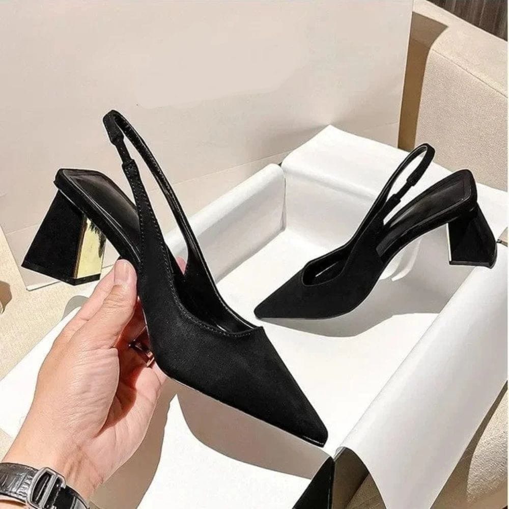 escarpins noirs élégants pour soirée chic, bout pointu avec bride arrière et talon moyen confortable