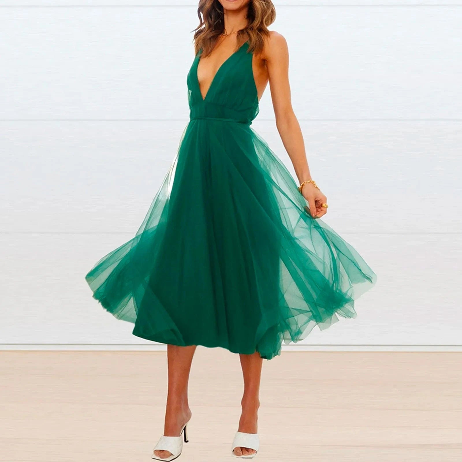 robe mariage invitée chic dos nu évasée longue élégante fluide pour cérémonie ou soirée d’été