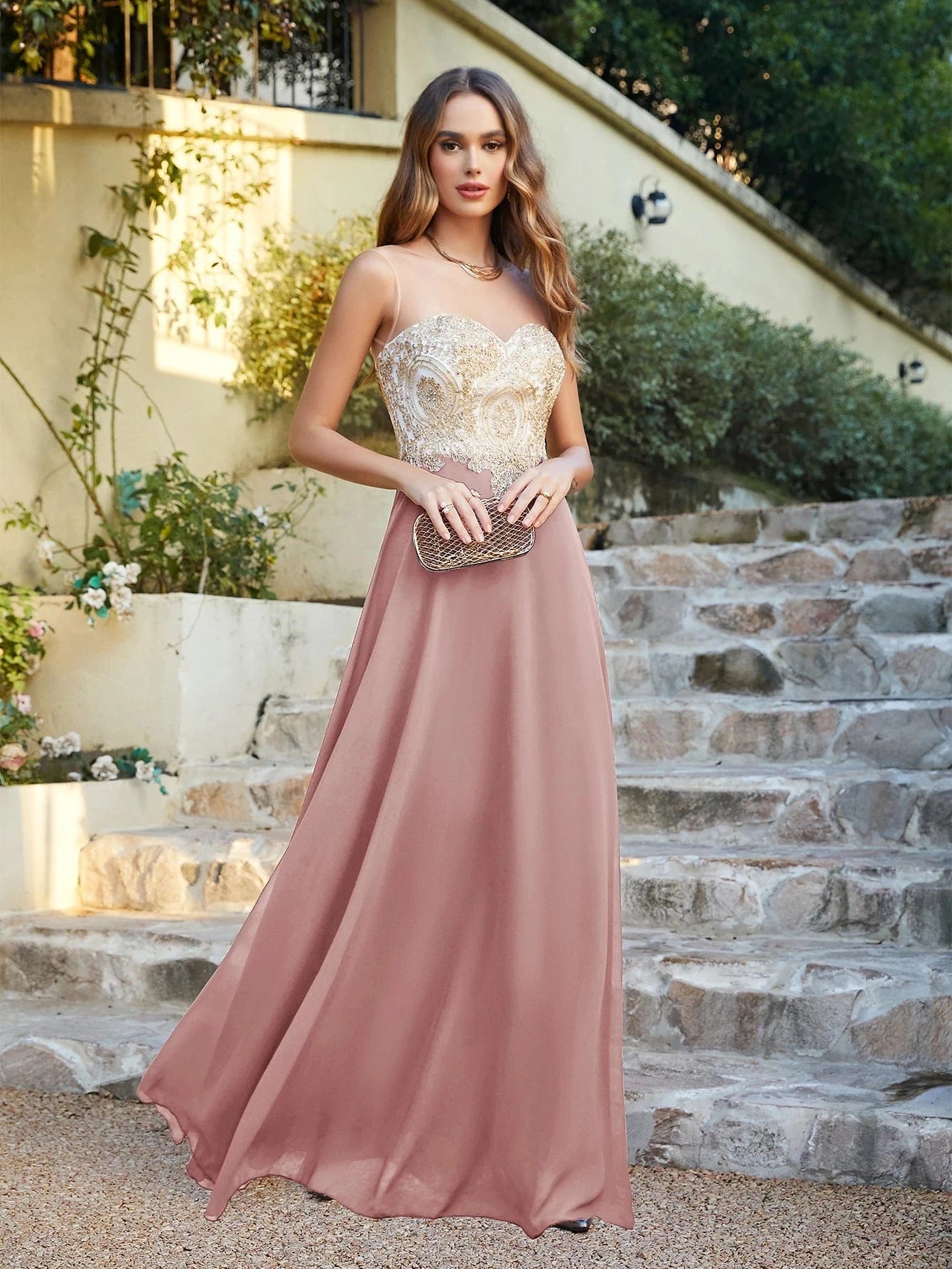 robe mariage invitée chic longue fluide femme été élégante coloris pastel silhouette trapèze