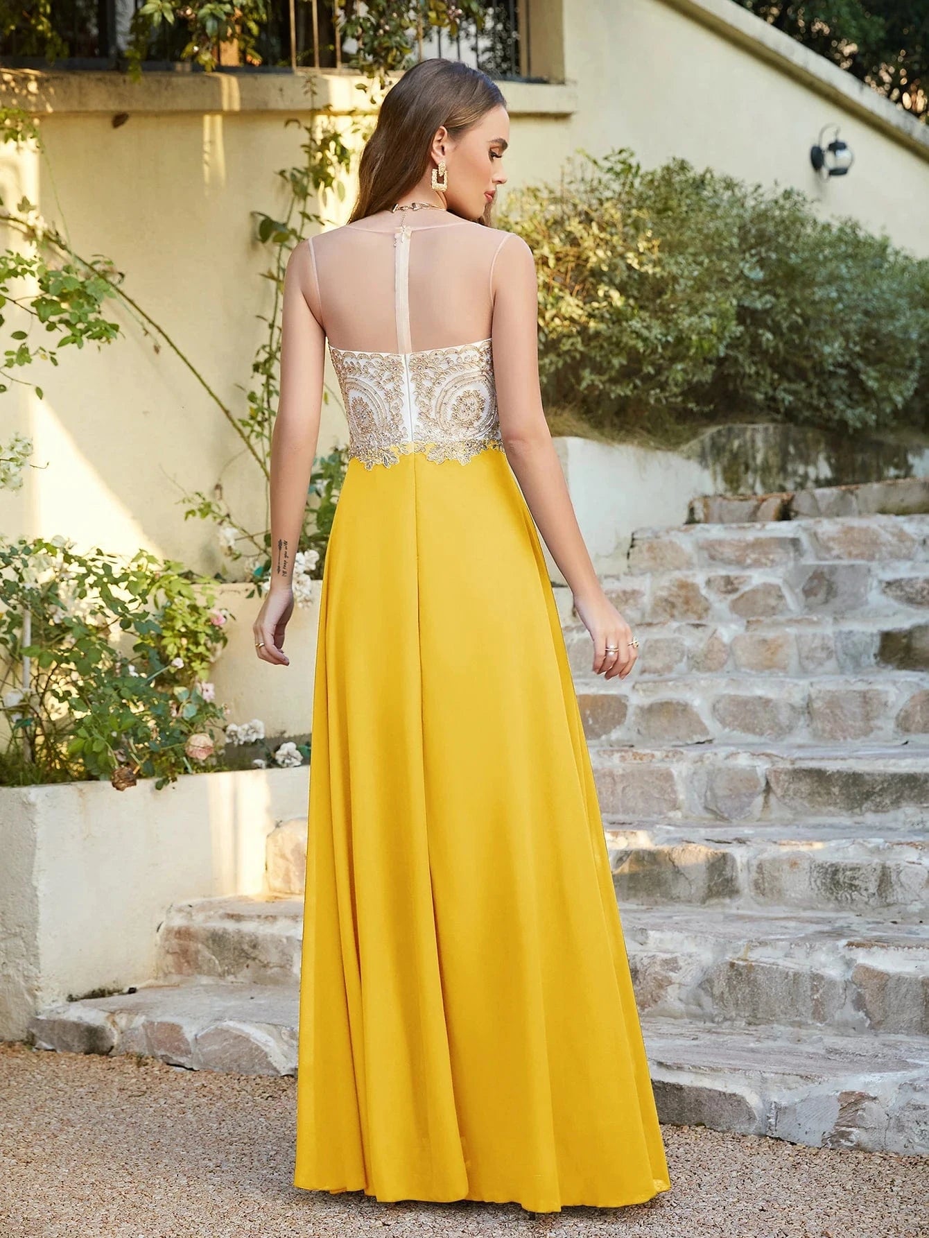 robe invitée mariage chic longue fluide femme verte décolleté princesse manches courtes été