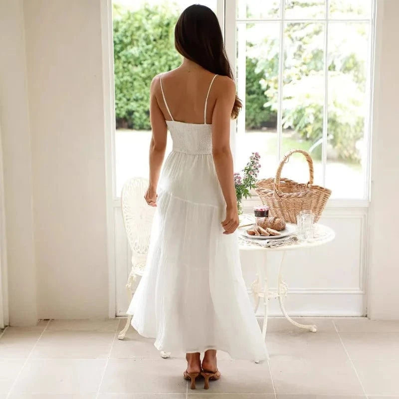 robe blanche bohème fluide longue d’été avec manches courtes idéale pour plage ou invité mariage