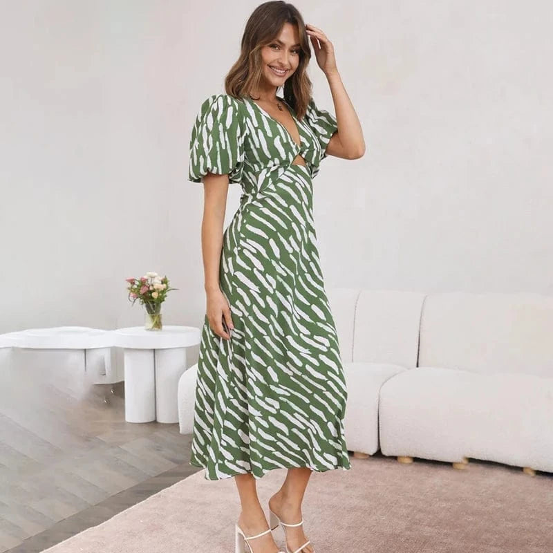 robe été bohème midi verte silhouette trapèze manches courtes idéale pour un mariage champêtre