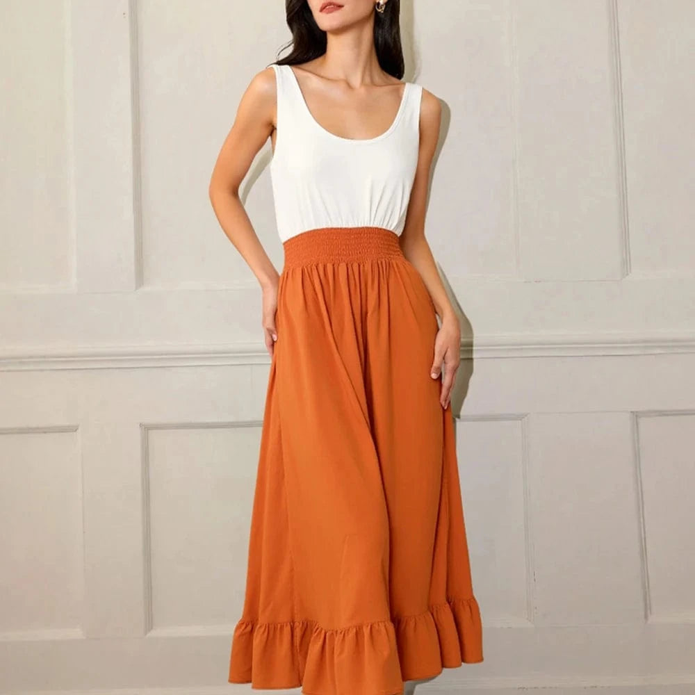 robe d'été midi blanche et orange sans manches style fluide, parfaite pour une journée d'été casual