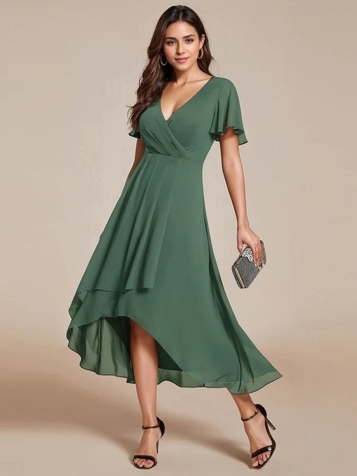 Robe de cocktail asymétrique verte