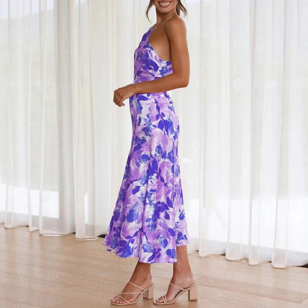 Robe de cocktail fleurie à une épaule