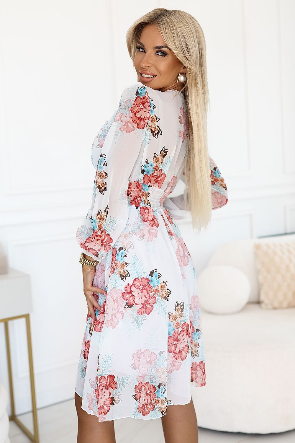 Robe de jour model 215907 Numoco