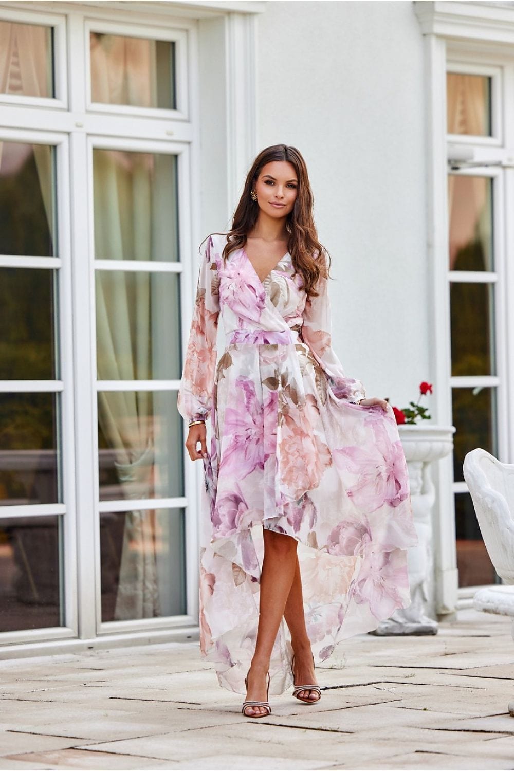 robe asymétrique bohème manche longue idéale pour un mariage chic en automne ou une soirée élégante