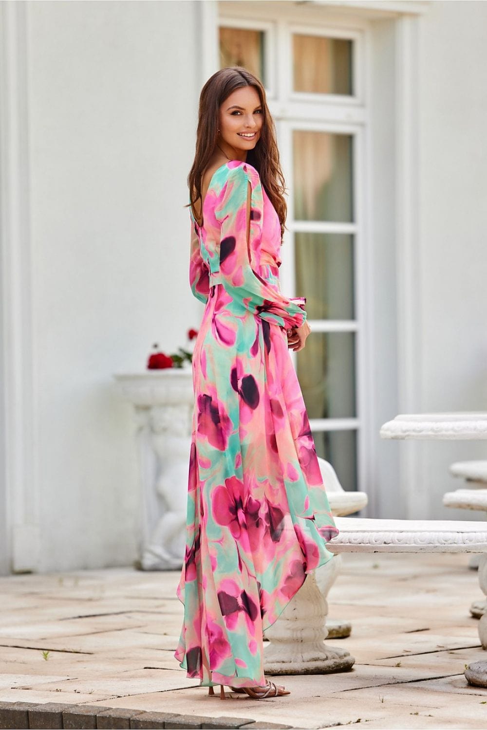 robe asymétrique bohème manche longue parfaite pour un mariage invité chic ou une soirée d'été