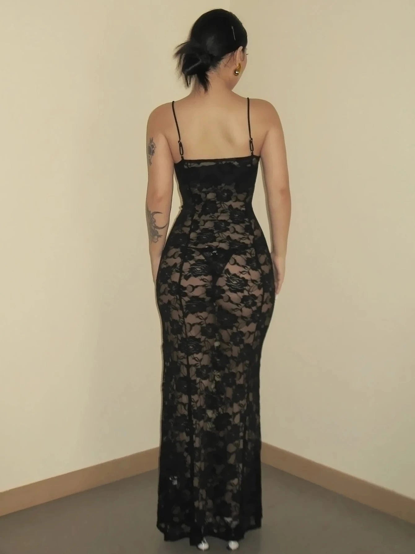 Robe de plage longue en dentelle transparente