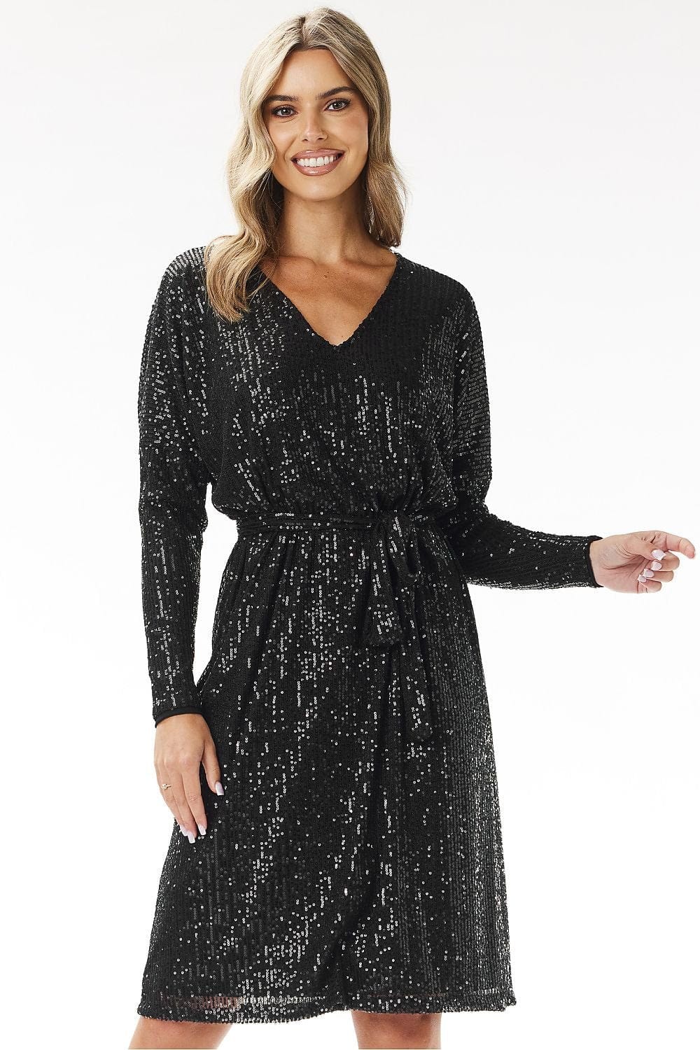 robe soirée chic pailletée manches longues noire moulante parfaite pour nouvel an ou mariage grande taille