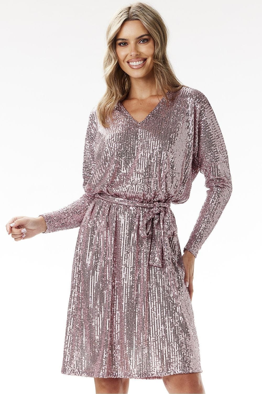 Robe de soirée pailletée manches longues rose chic pour mariage invité midi élégante et fluide