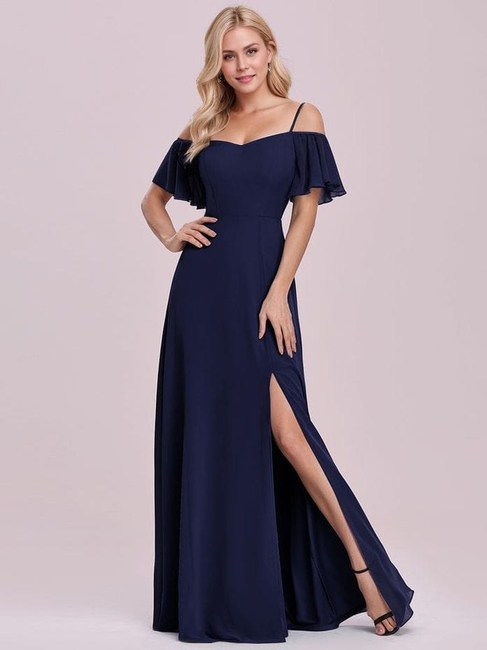 Robe de soirée bleue fendue longue manches volantes
