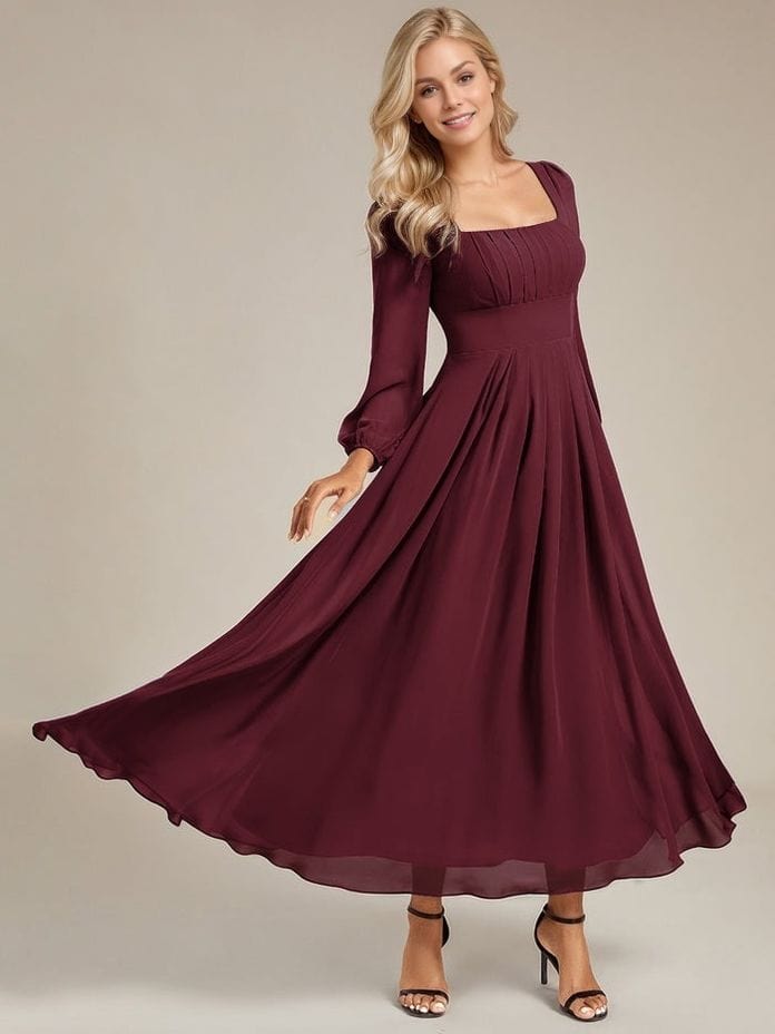 Robe de soirée bordeaux à manches longues