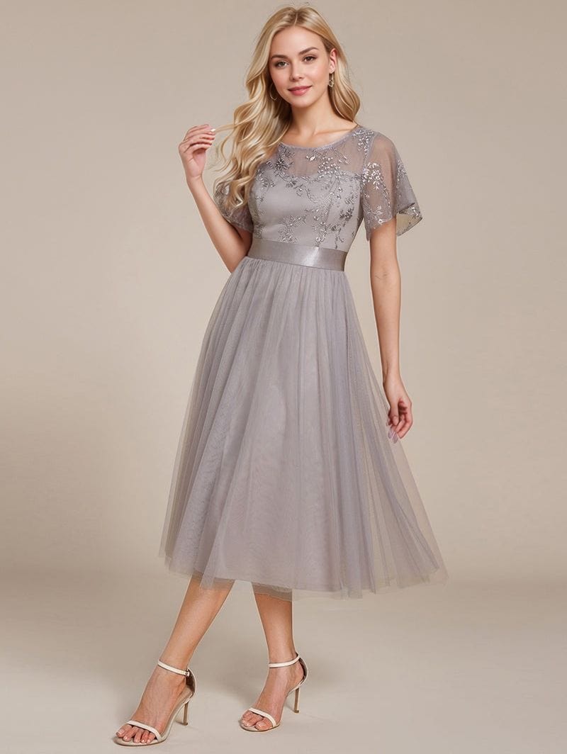 Robe de soirée de mariage grise haut tulle et broderies