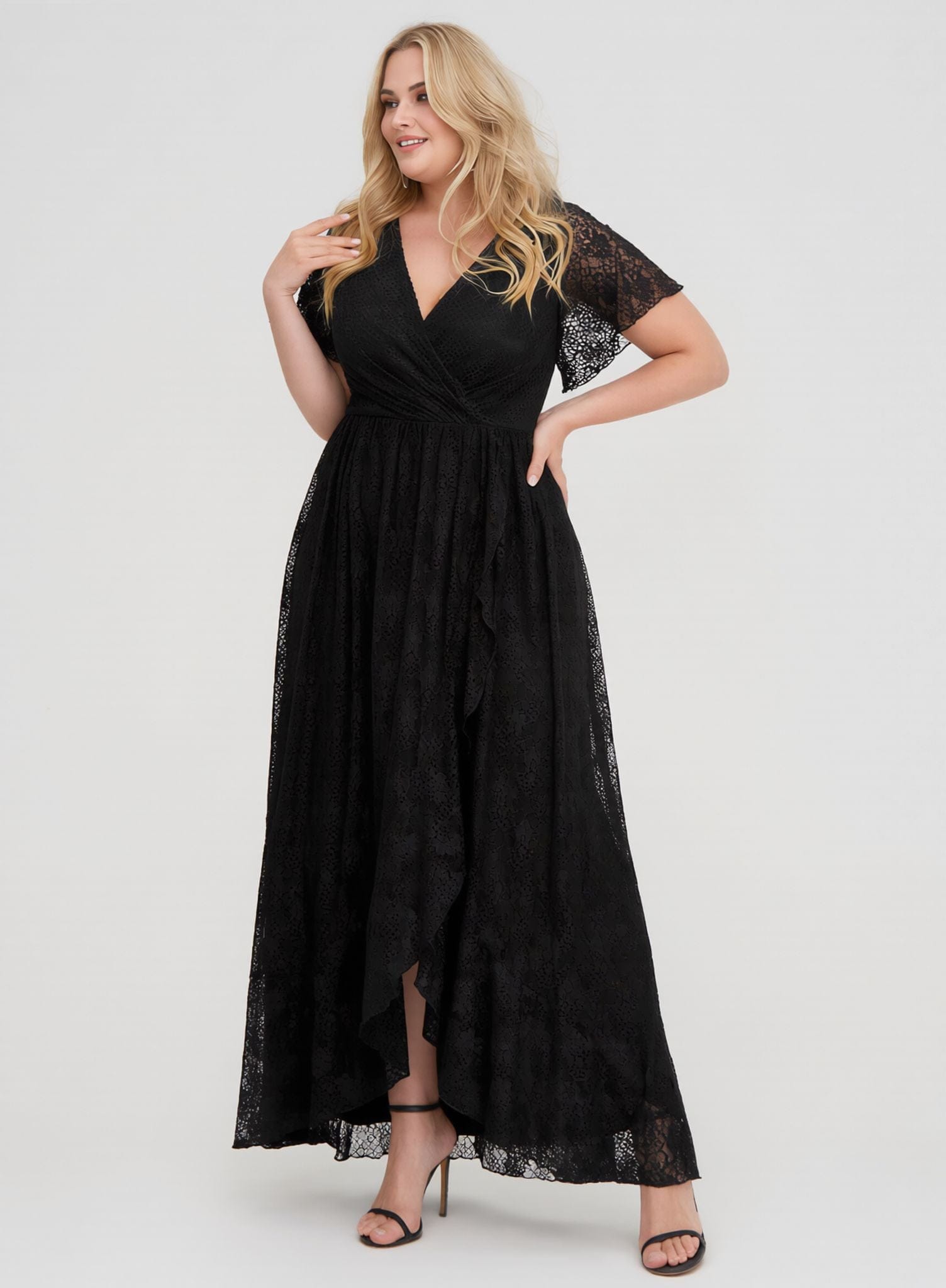 Robe de soirée grande taille noire manches transparentes