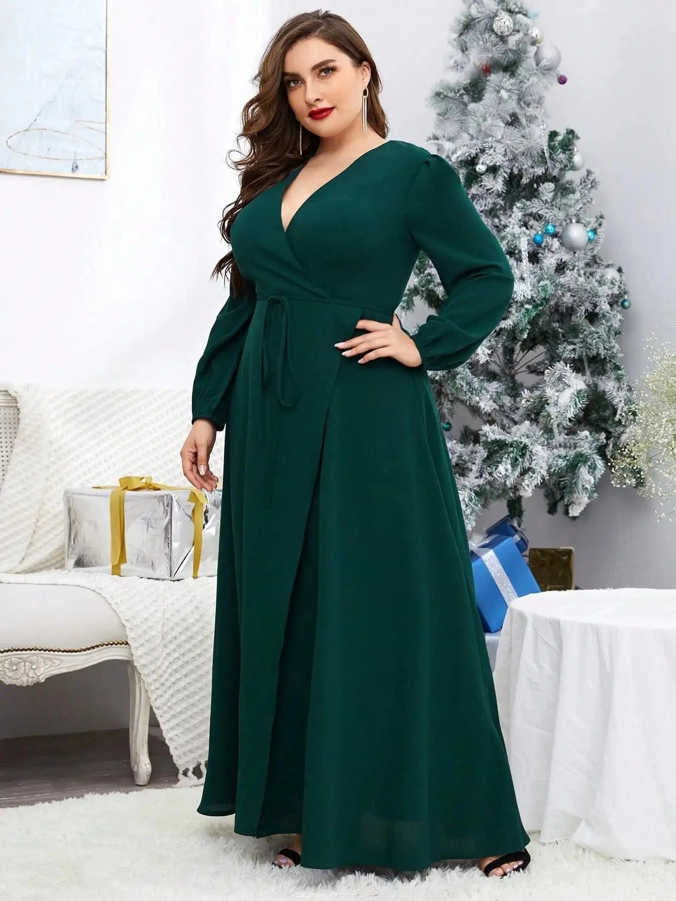 robe de soirée grande taille verte manches longues élégante et fluide pour mariage ou gala