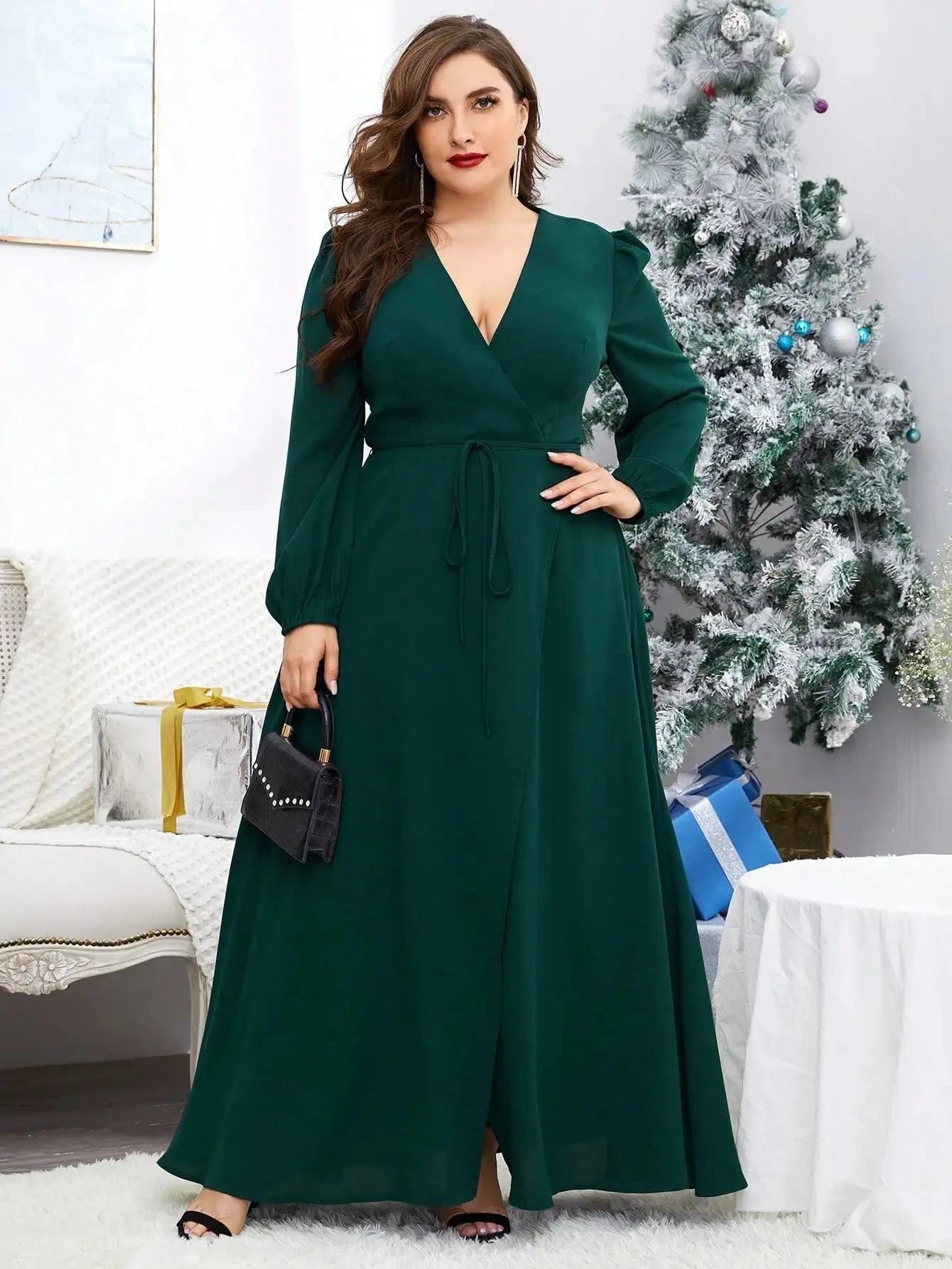 robe de soirée grande taille verte élégante manches longues pour événement chic ou mariage invité