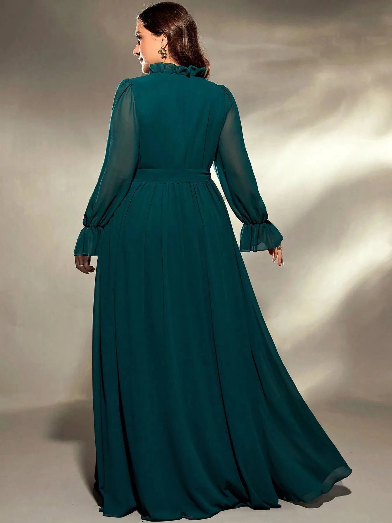 robe de soirée grande taille verte fluide manches courtes longue pour mariage invité chic