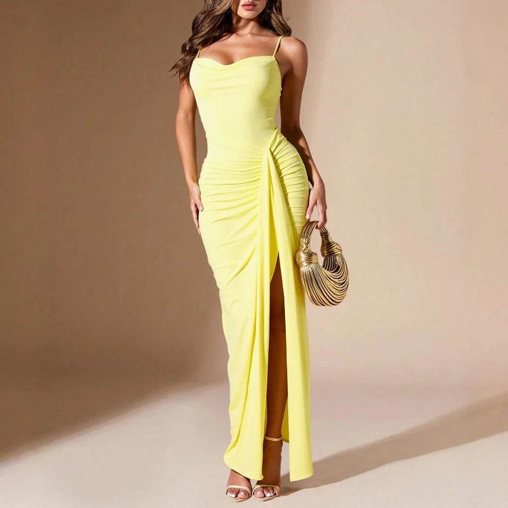 robe soirée moulante jaune drapée élégante pour cocktail ou gala femme silhouette mise en valeur