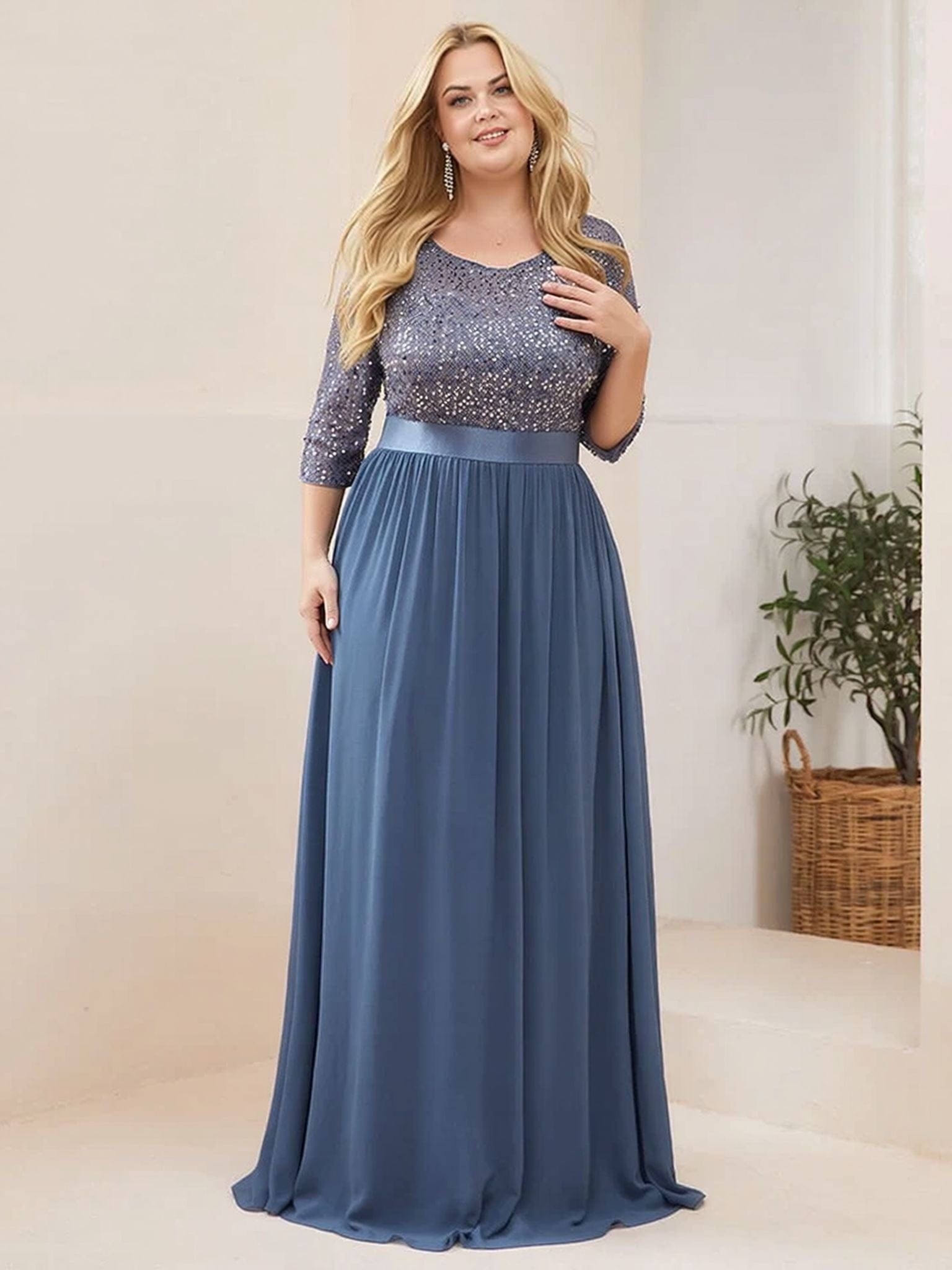 Robe de soirée longue bleu avec tulle et paillettes