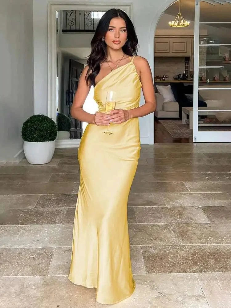 Robe de soirée longue une épaule dos nu