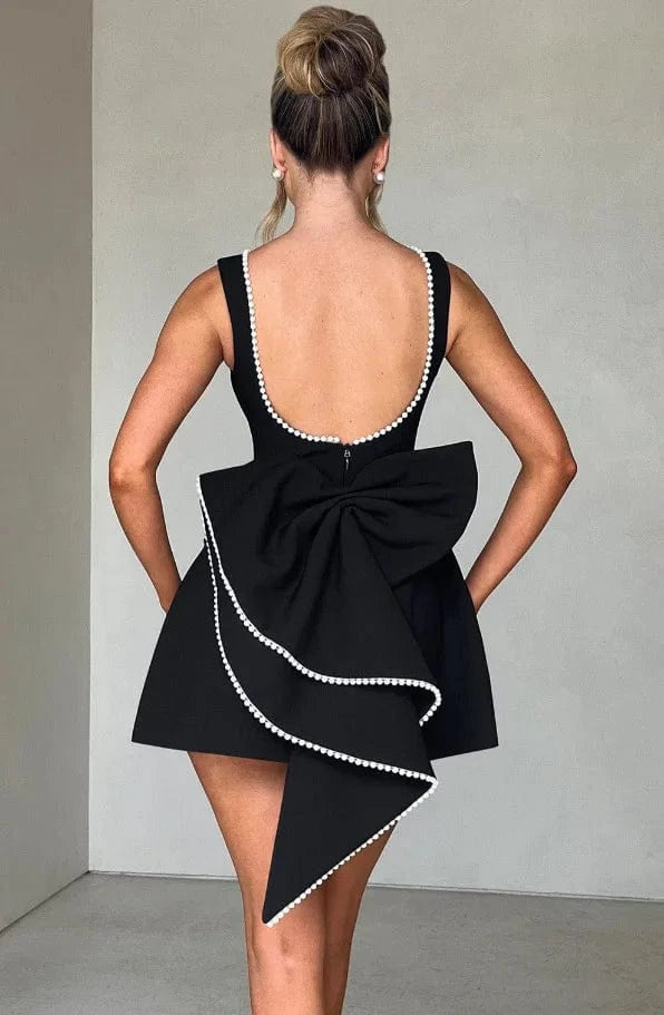 robe soirée mariage chic noire longue dos nu élégante pour invitée cérémonie ou événement spécial
