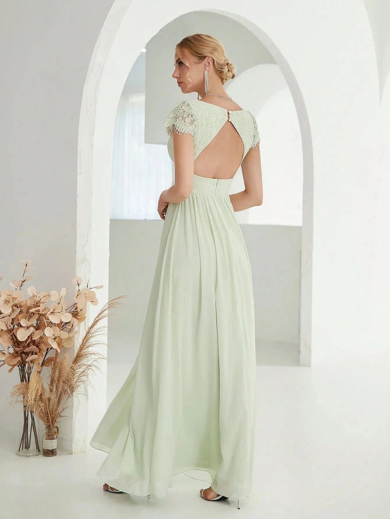 robe soirée mariage chic verte longue trapèze manches longues élégante invitée cérémonie festive