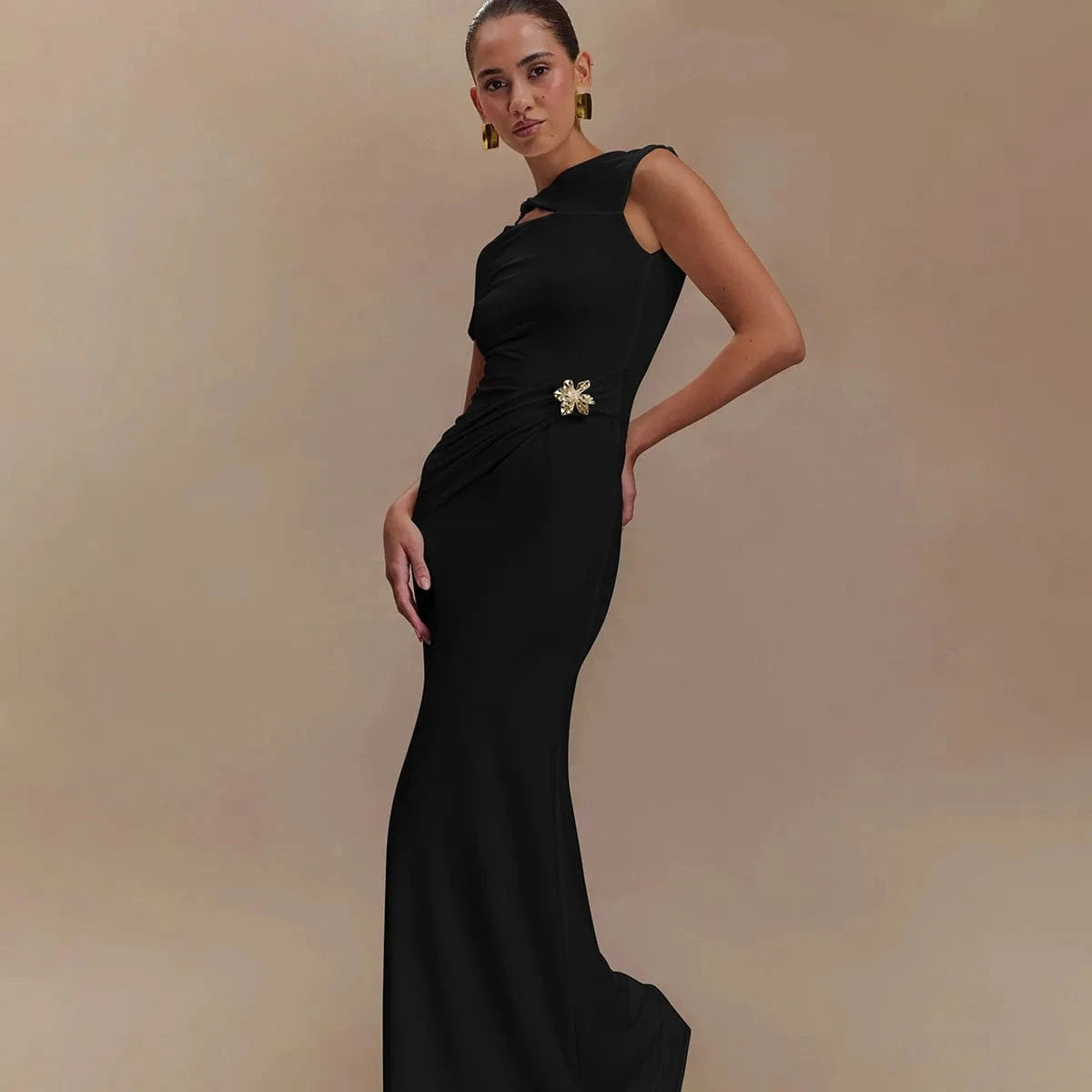 Robe de soirée mariage longue moulante manches courtes