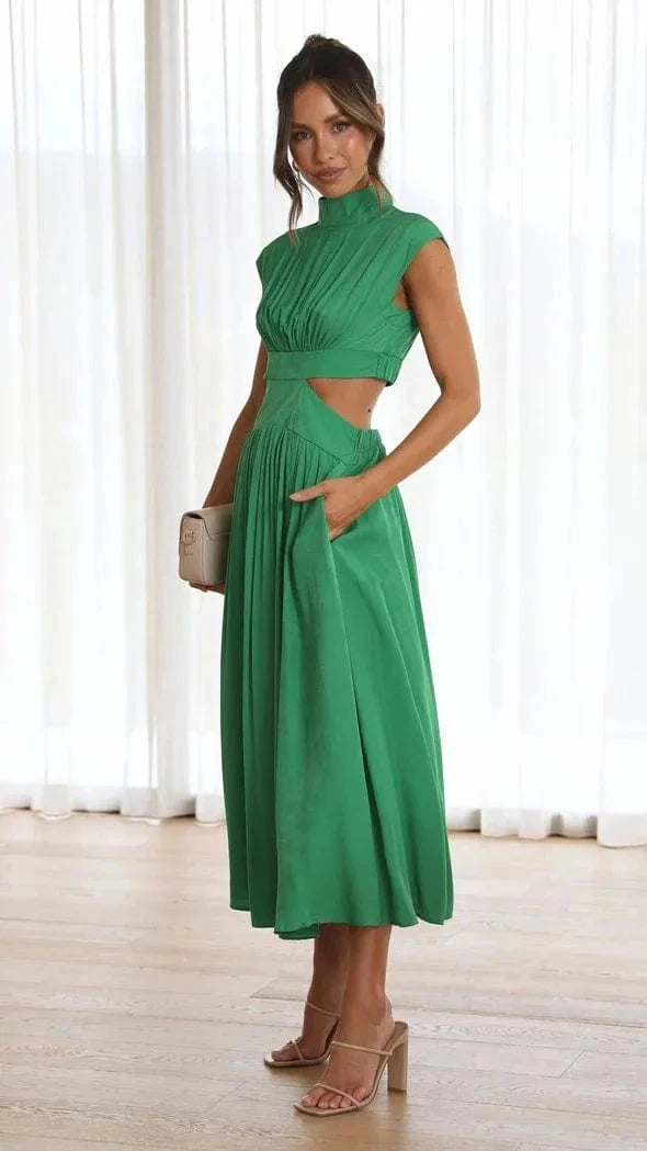 robe de soirée chic midi fluide col halter sans manches pour cocktail ou mariage d’été élégant