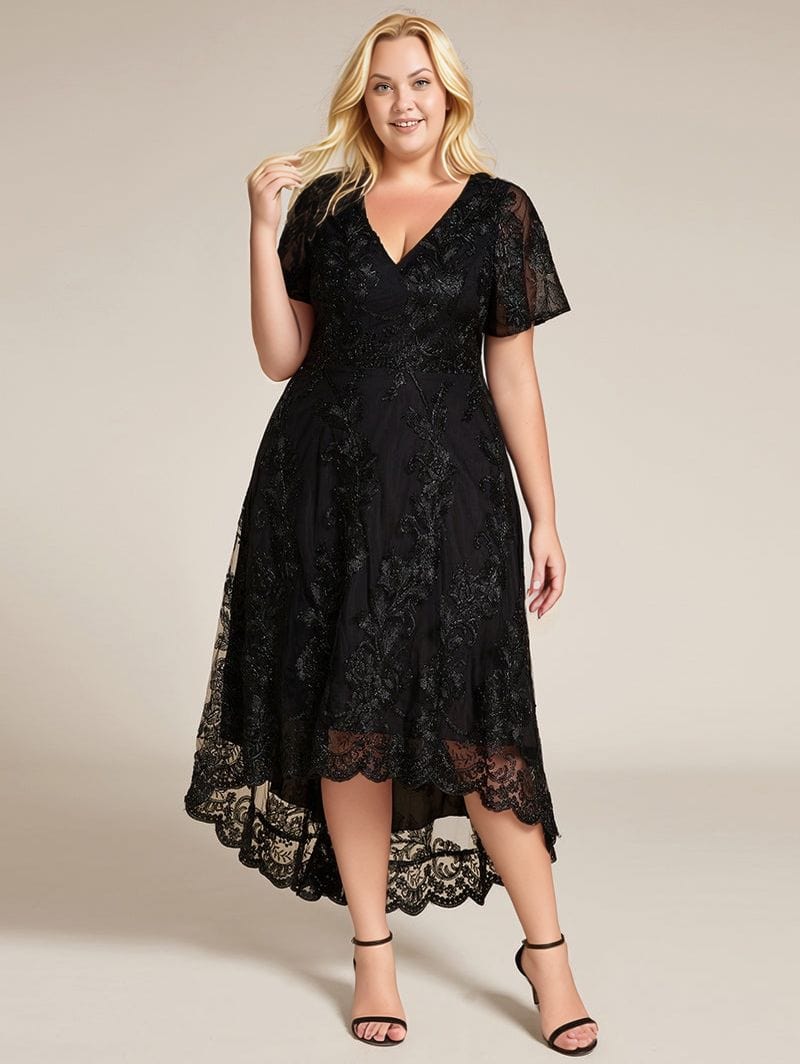 Robe de soirée noire avec broderies raffinées grande taille