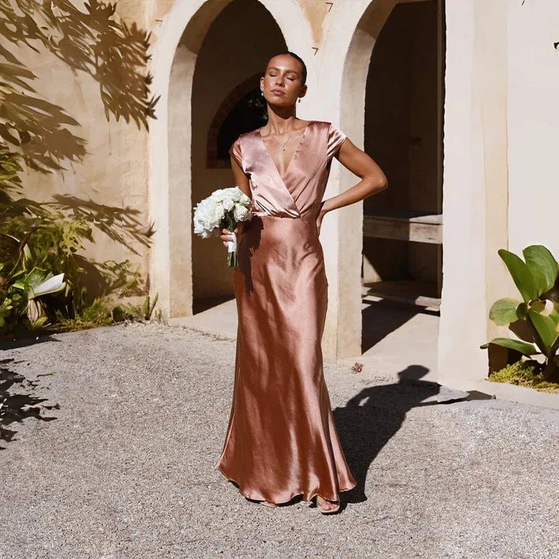 robe demoiselle d'honneur chic longue fluide vieux rose à manches longues pour mariage élégant