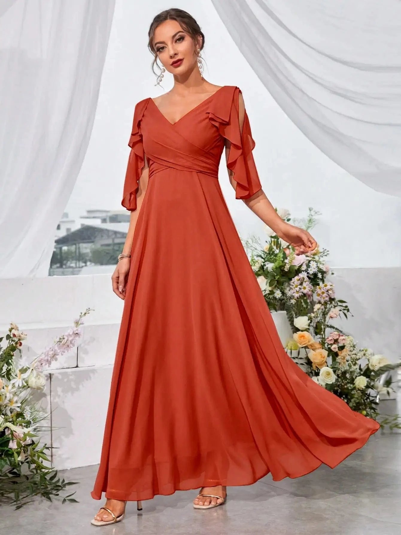 robe demoiselle d'honneur chic longue col en v pour mariage invité chic manches courtes fluide rouge