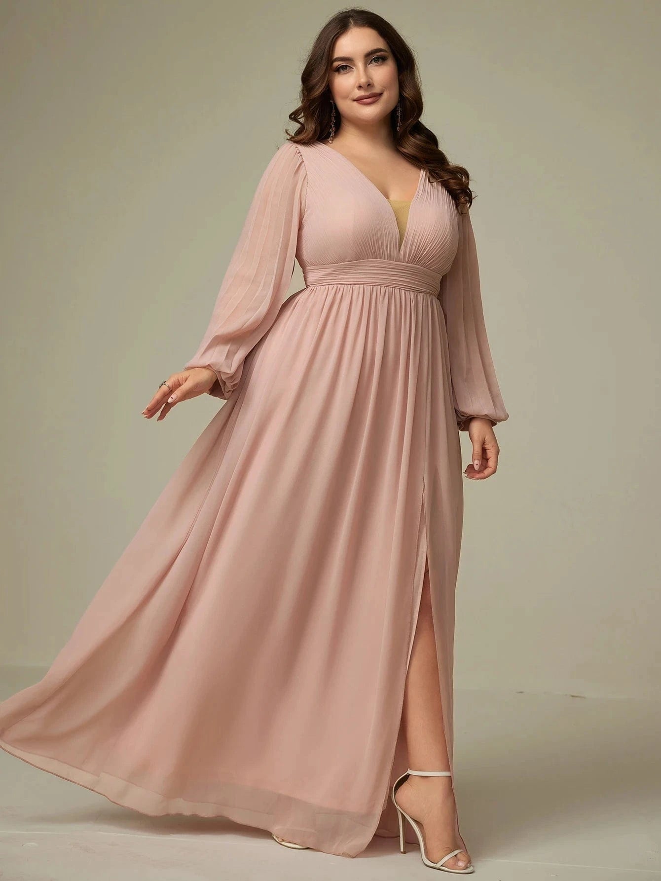 robe demoiselle d'honneur grande taille chic manches longues couleur bordeaux coupe trapèze longue