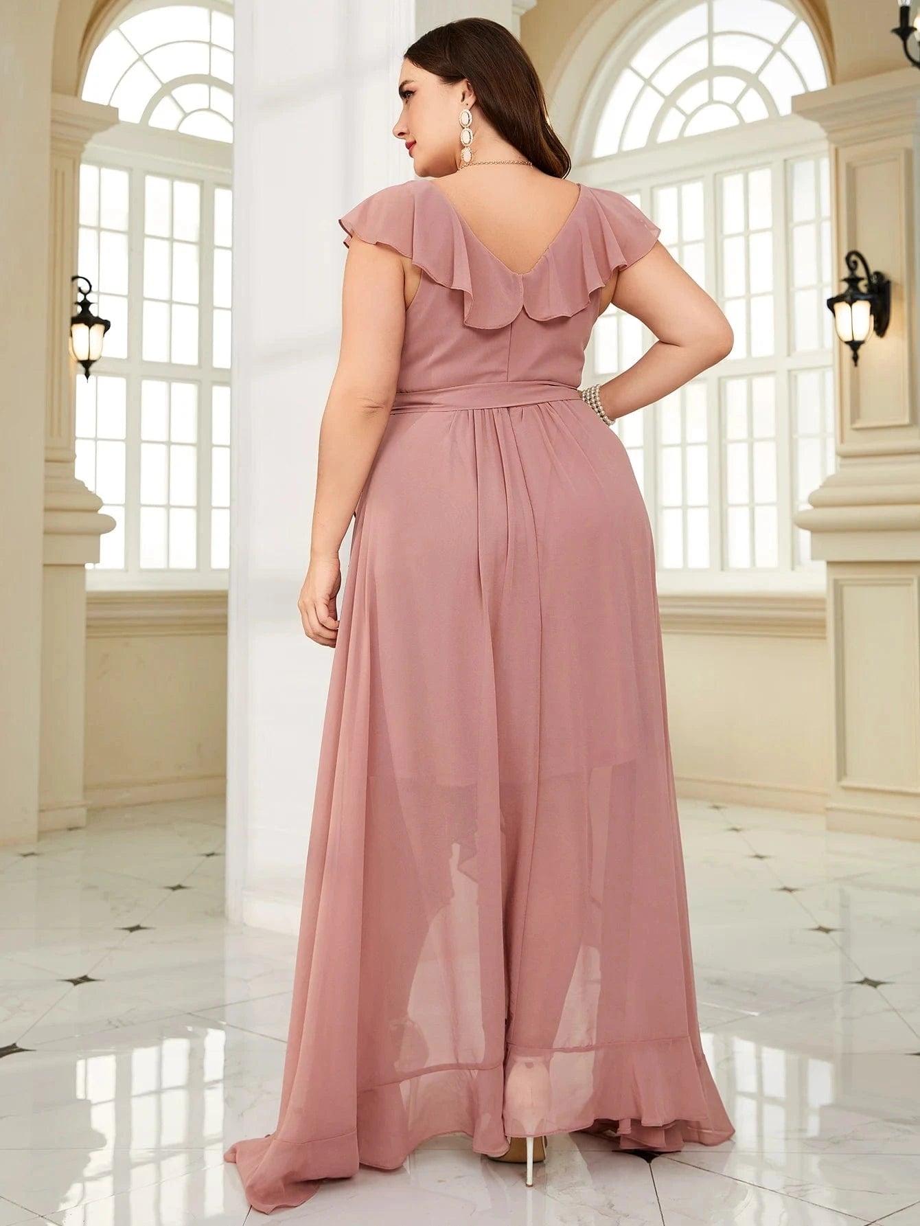 robe demoiselle d'honneur grande taille chic rose poudré longue trapèze manches courtes élégante