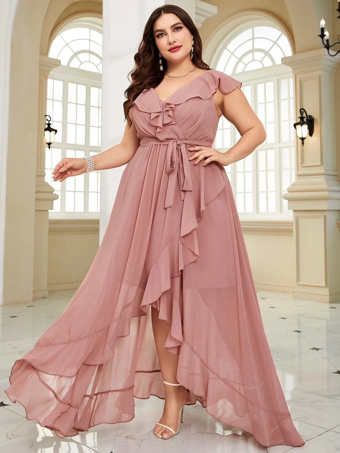 robe demoiselle d'honneur grande taille chic longue trapèze manches courtes rose poudré