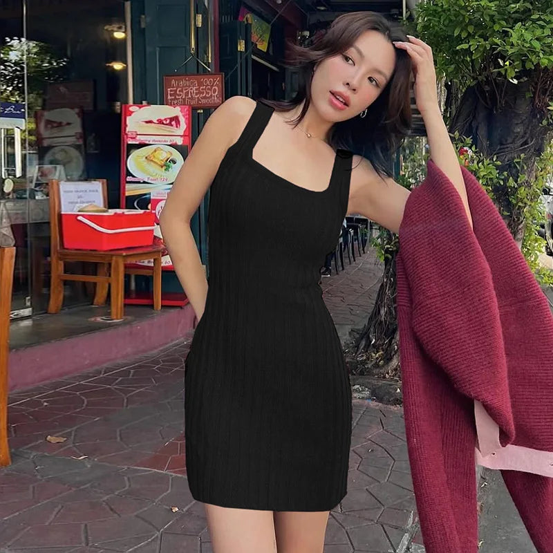 Robe été courte large bretelle