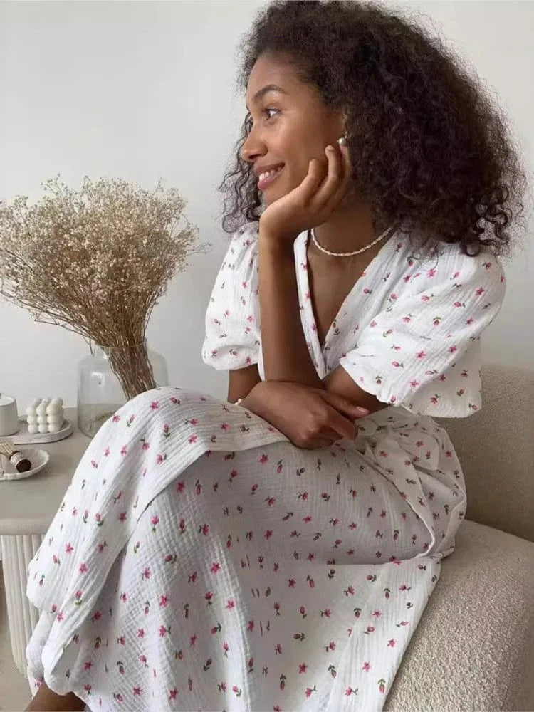 robe été fleurie longue blanche chic trapèze sans manches parfaite pour un mariage champêtre