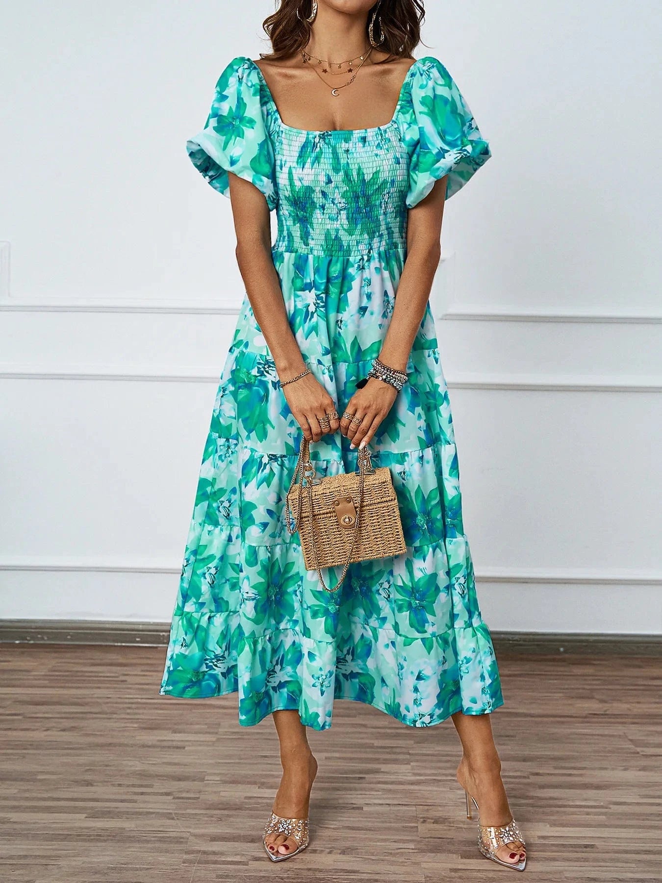 robe été fleurie épaules dénudées midi style bohème invitée mariage chic pour journée ensoleillée