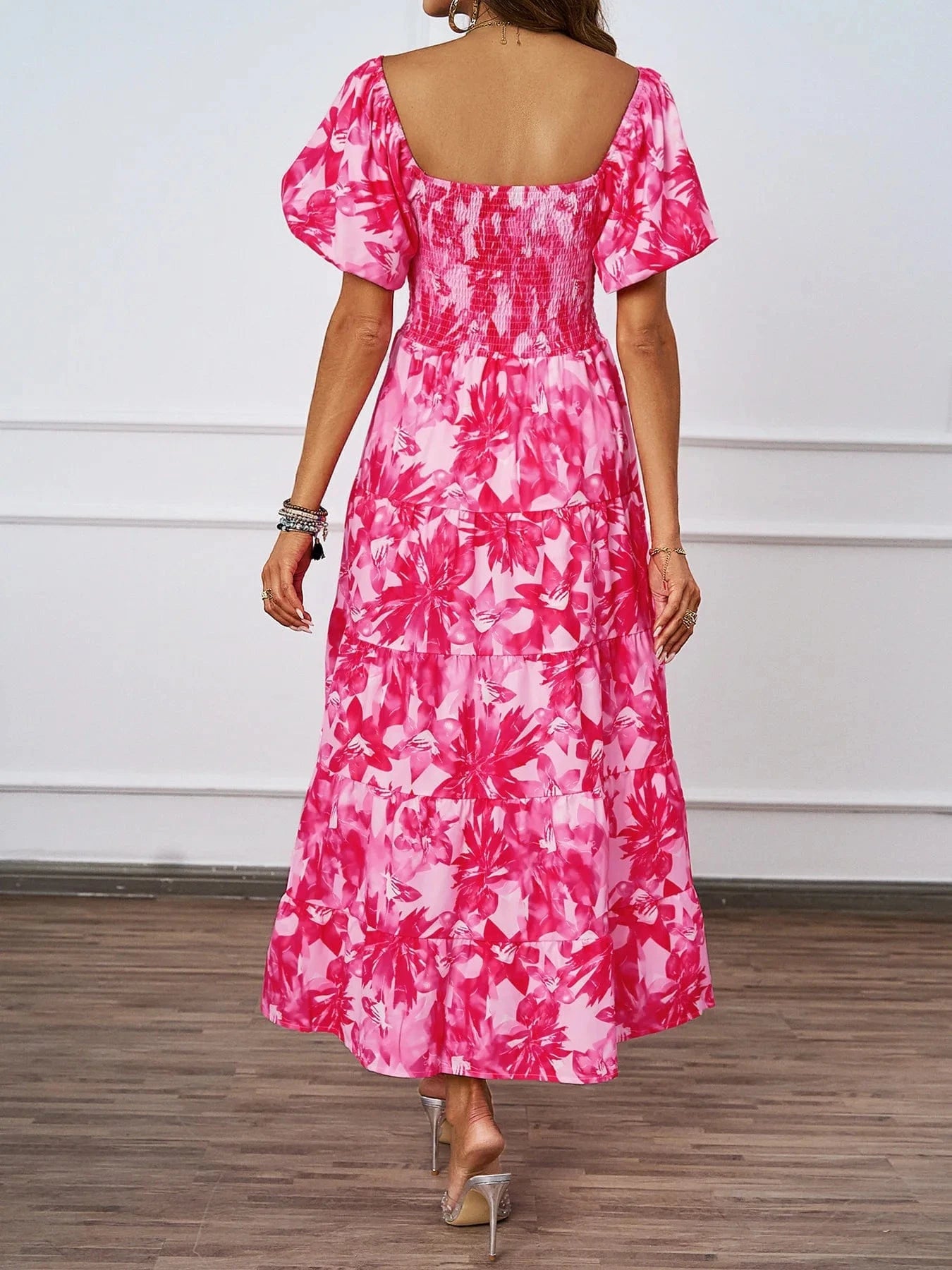 robe été fleurie épaules dénudées midi style bohème pour look chic et féminin en vacances ou plage