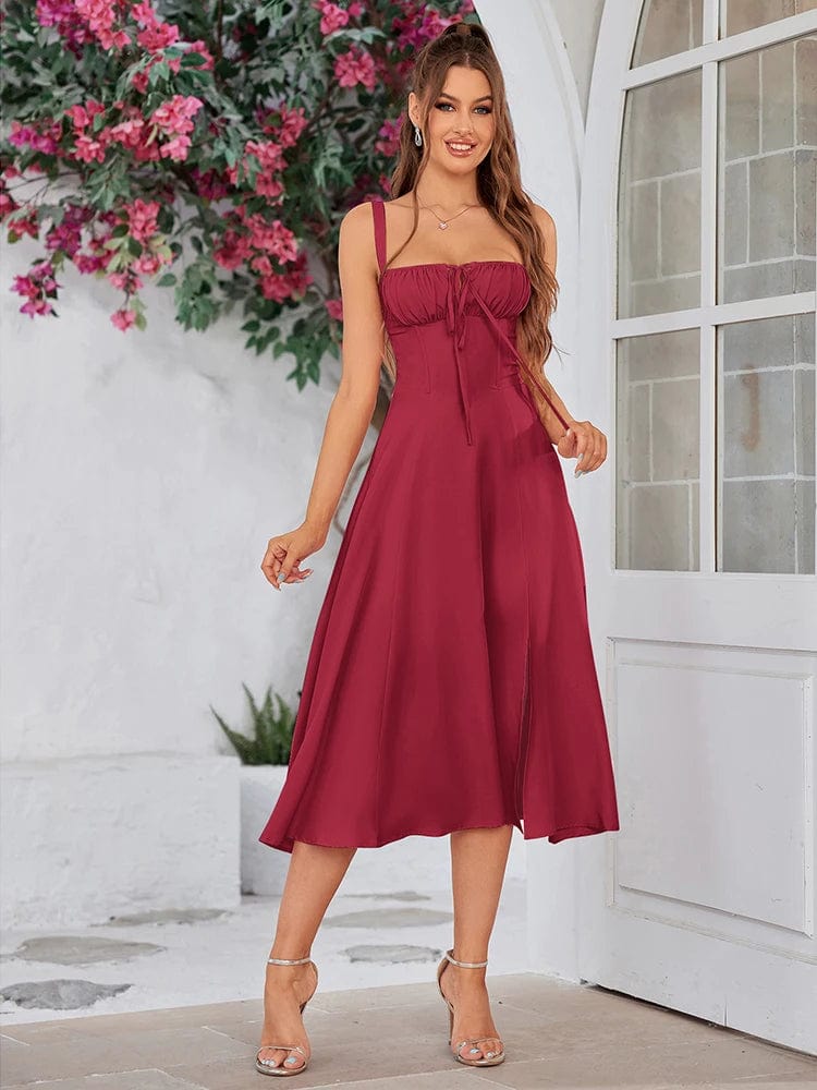 Robe été chic bordeaux midi fluide femme sans manches, idéale pour une soirée élégante.