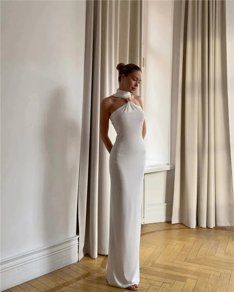 robe de soirée sexy longue épaules dénudées moulante fendue noire parfaite pour soirée chic