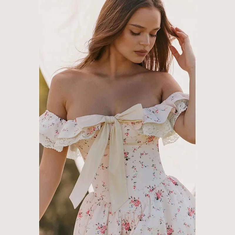 Robe fleurie courte col bardot