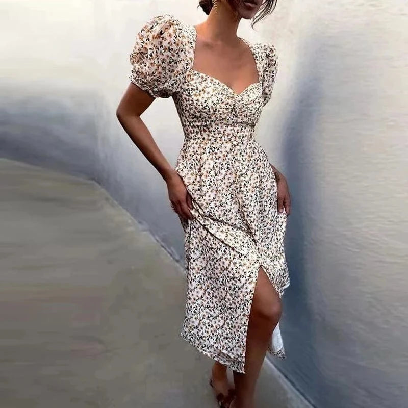 Robe fleurie fendue manches courtes bouffantes