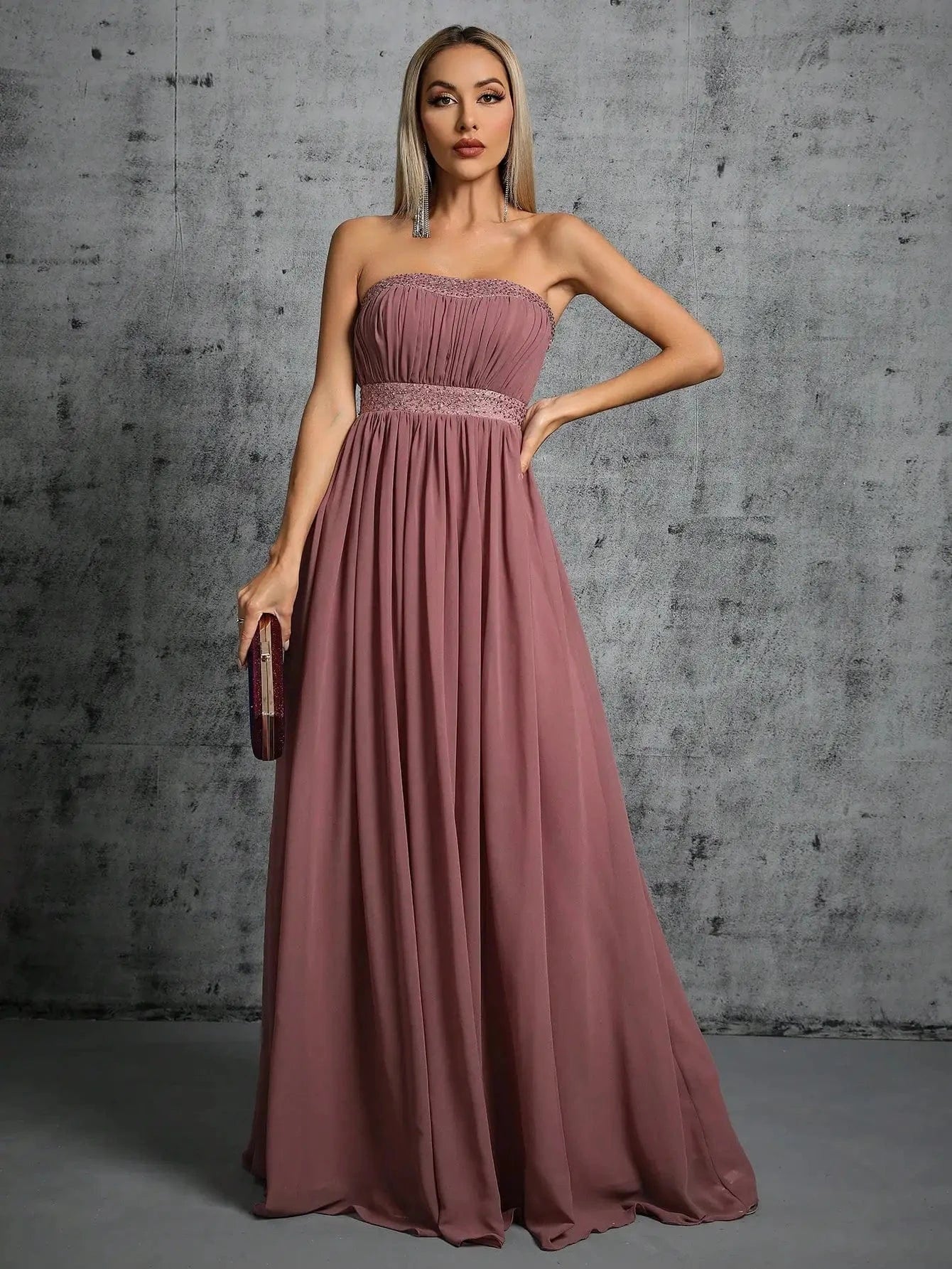 robe invitée de mariage chic longue fluide femme couleur champagne fendue manches courtes élégante